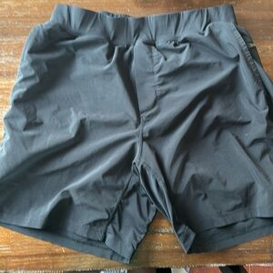 Fabletics Fundamental Shorts